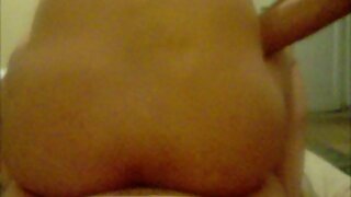 Skanky prsata crvenokosa kuja Bridgette Belle je tučena porne slike na POV videu